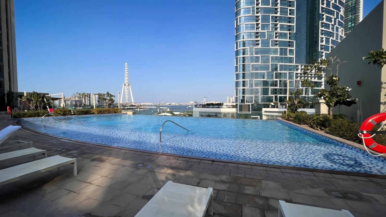 Waves Holiday Home - Waterfront Apartment With Breathtaking Sea Views Дубай Екстер'єр фото